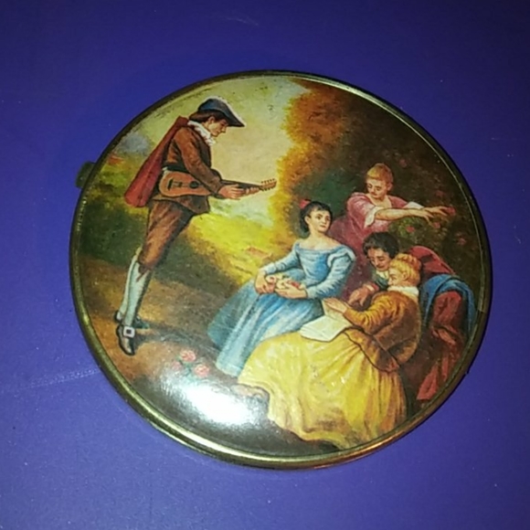 Accessories - Vintage large compact painted on both sides..